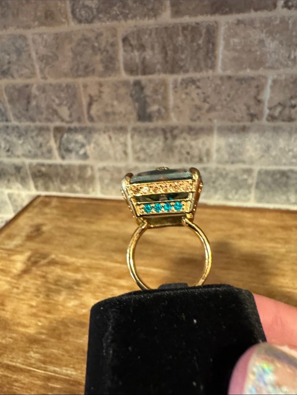 Kurt Geiger Cocktail Ring Ombré Color Size 9